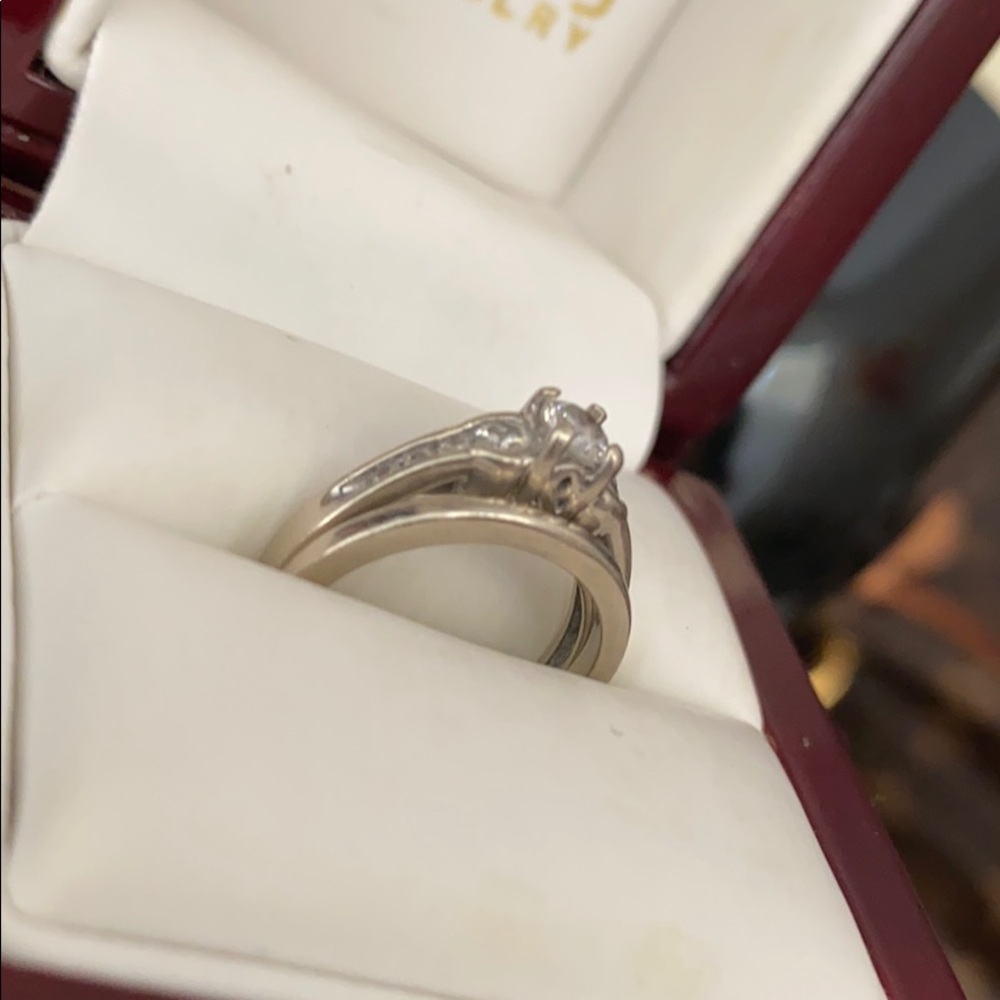⚜️Engagement Ring💍⚜️ - Picture 8 of 10